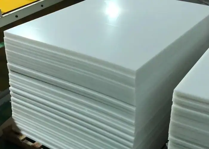 When Should Engineers Choose PE Material for Plastic Prototyping?