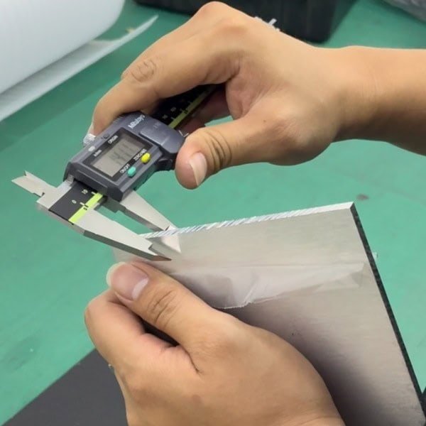 CNC Machining Plastic Without Warping or Cracking During Prototype Manufacturing